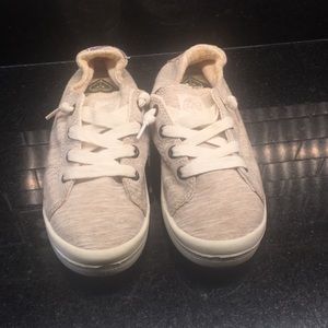 Roxy Surf Sneaker Size 7